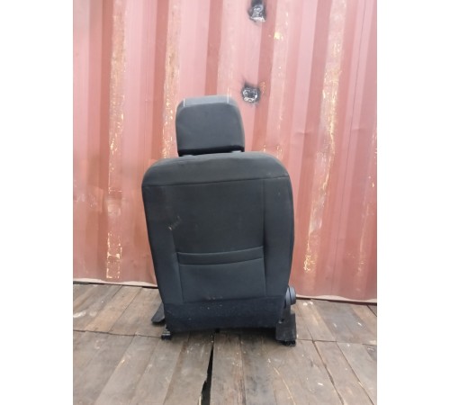 Сиденье переднее правое