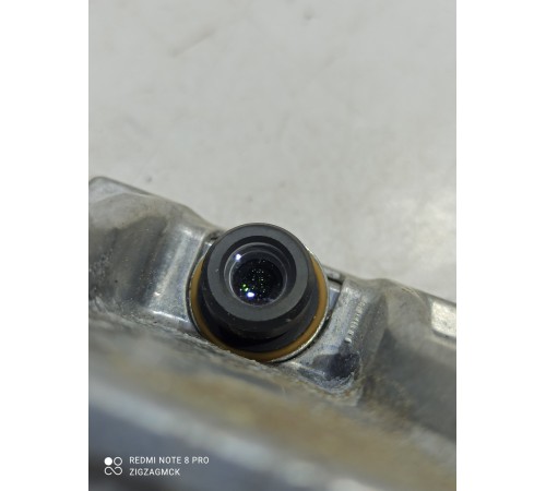 Камера переднего вида