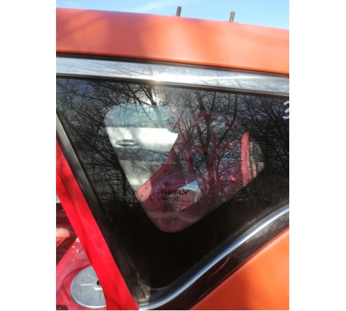 Глухое стекло , форточка заднее левое