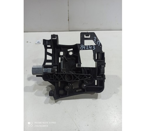 Ручка двери (задняя правая внутренняя)