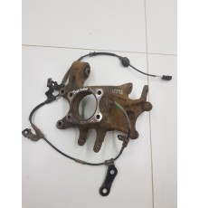 Кулак поворотный задний левый