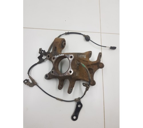 Кулак поворотный задний левый