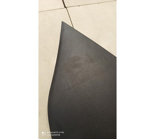 Накладка центральной консоли правая