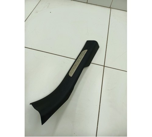 Накладка порога задняя левая