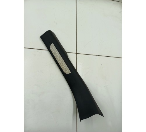 Накладка порога задняя левая