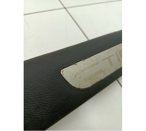 Накладка порога задняя левая