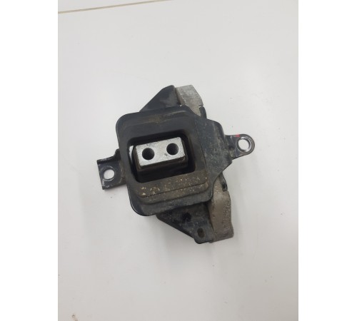 Опора КПП правая