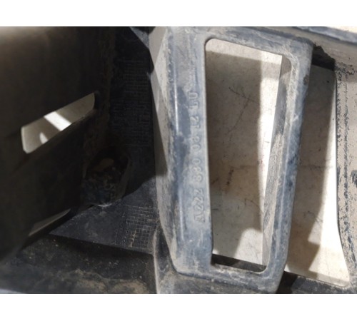 Кронштейн(крепление) заднего бампера правый