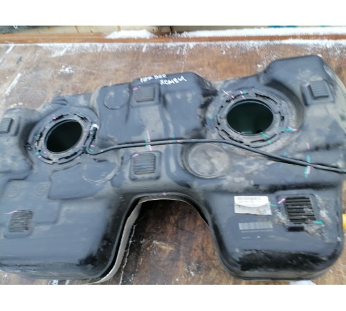 Топливный бак , бензин