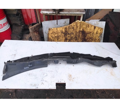 Планка под лобовое стекло