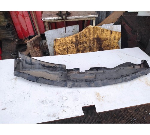 Планка под лобовое стекло