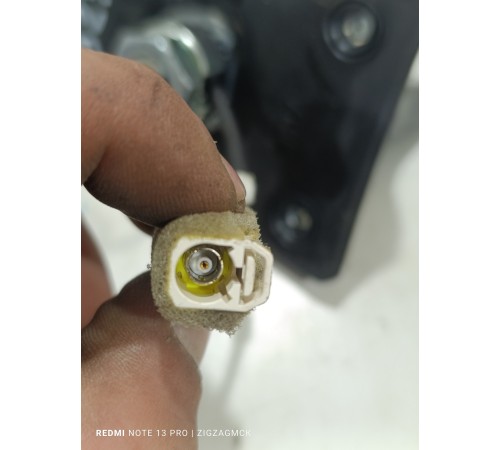 Антенна крыши плавник