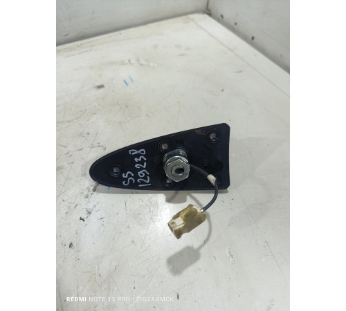 Антенна крыши плавник