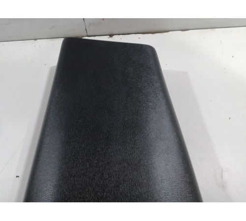 Обшивка центральной стойки левая нижняя