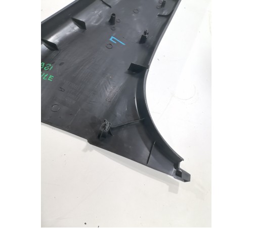 Обшивка центральной стойки левая нижняя