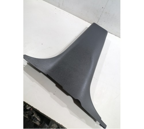 Обшивка центральной стойки левая нижняя