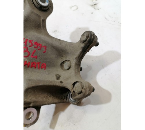 Кулак поворотный задний левый