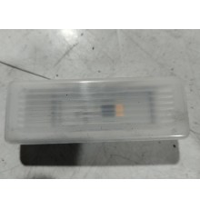 Плафон внутреннего освещения салона