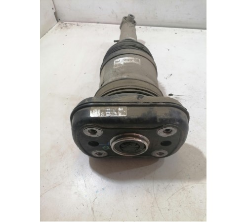 Амортизатор подвески задний левый в сборе