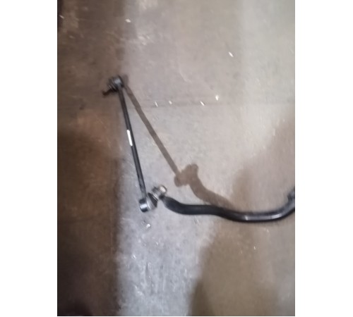 Стабилизатор передний