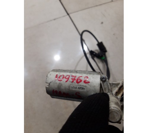 Доводчик двери (задний правый)