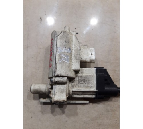 Доводчик двери (задний правый)