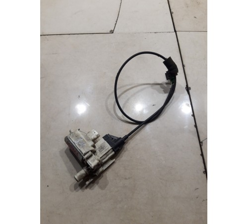 Доводчик двери (задний правый)