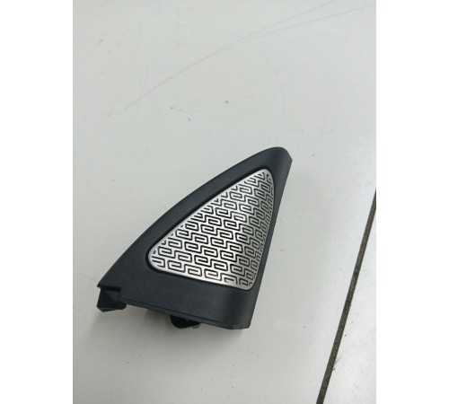 Динамик (уголок) двери передний правый