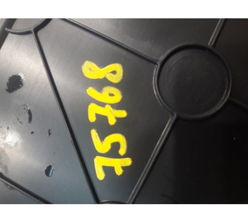 Накладка багажника(крышка аварийного знака)