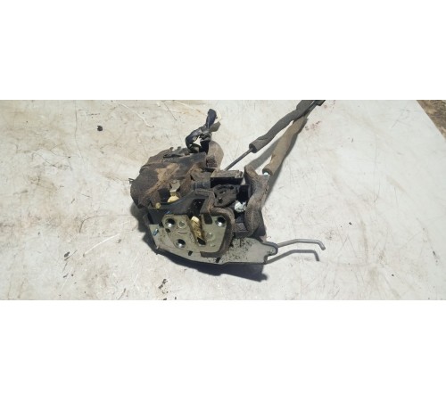 Замок двери задней правой