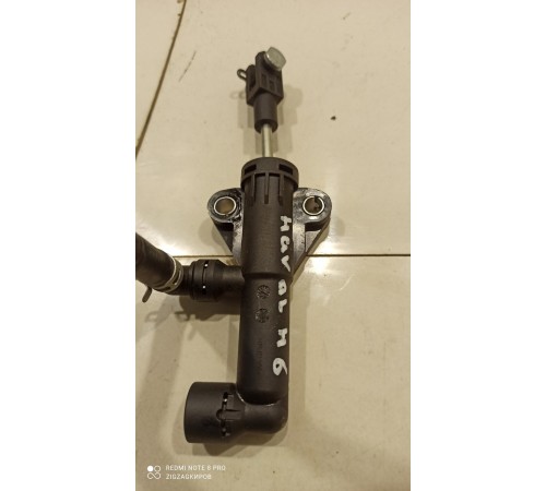 Цилиндр сцепления главный