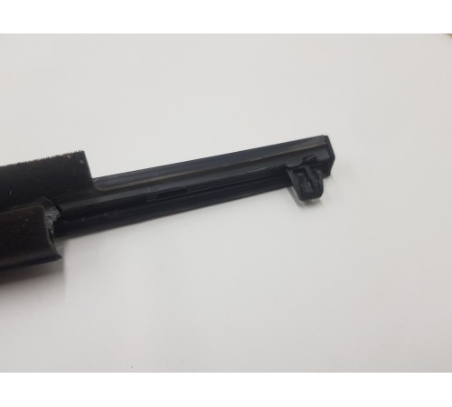 Уплотнитель стекла передний правый внутренний