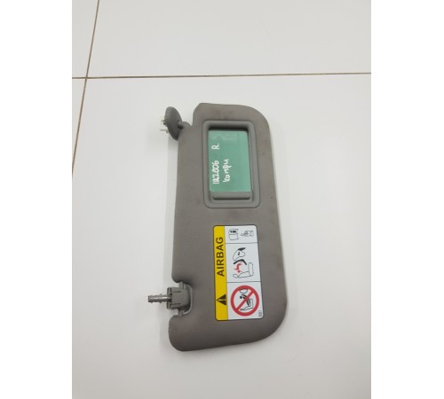 Козырек солнцезащитный правый