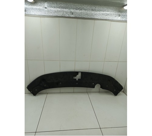 Накладка замка капота