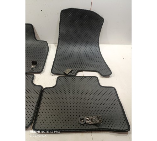 комплект ковриков салона
