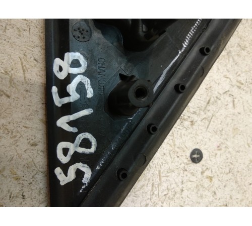 Накладка двери передней правой наружний треугольник