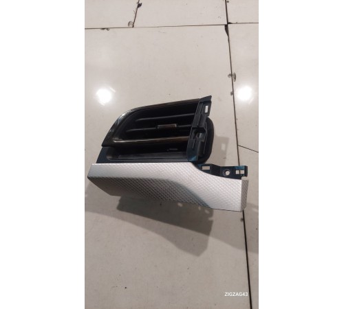 Воздушный дефлектор левый