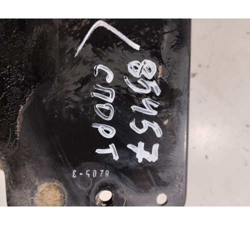 Кронштейн(крепление) усилителя бампера