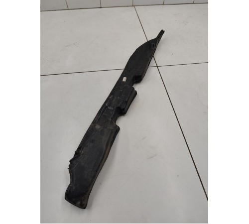 Уплотнитель крыла левый