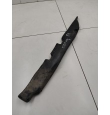 Уплотнитель крыла левый