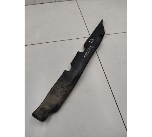 Уплотнитель крыла левый