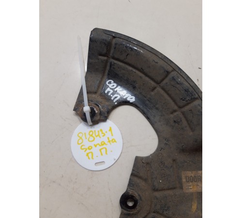 Кожух тормозного диска(передний правый)