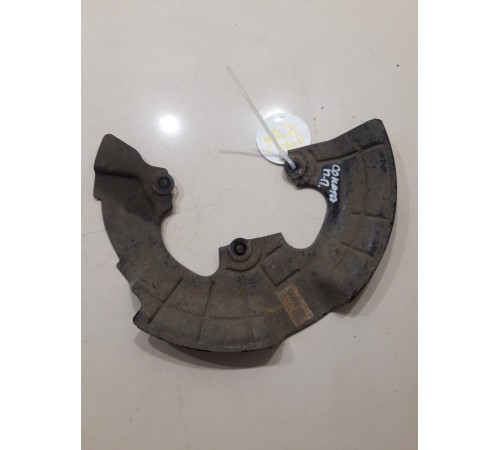 Кожух тормозного диска(передний правый)