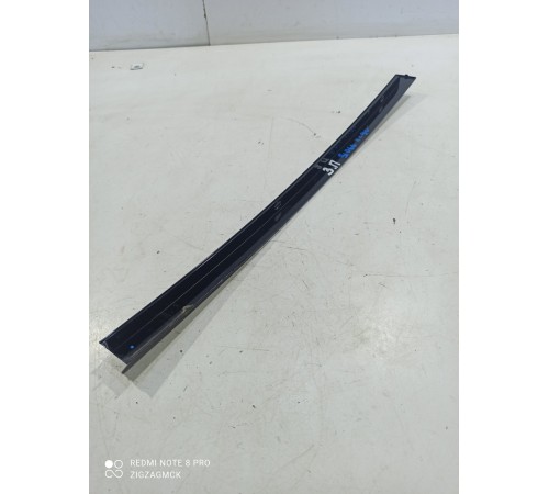 Накладка форточки задней двери правая