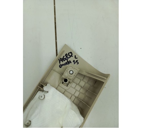 Обшивка стойки передняя левая