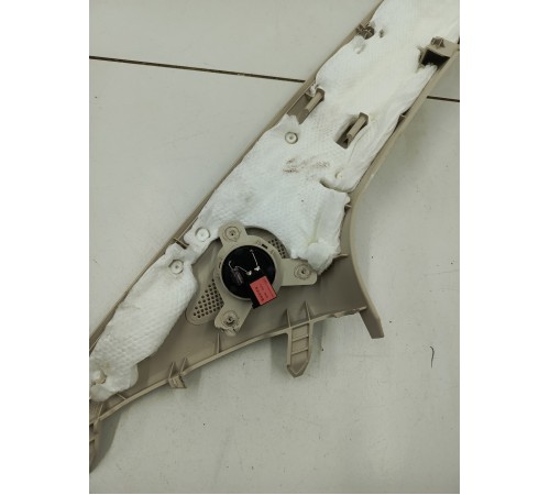 Обшивка стойки передняя левая