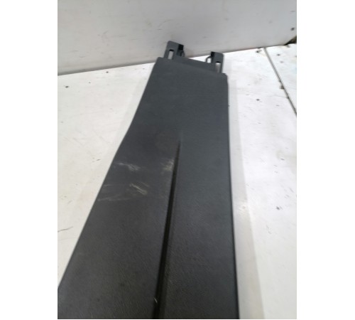 Обшивка центральной стойки левая нижняя