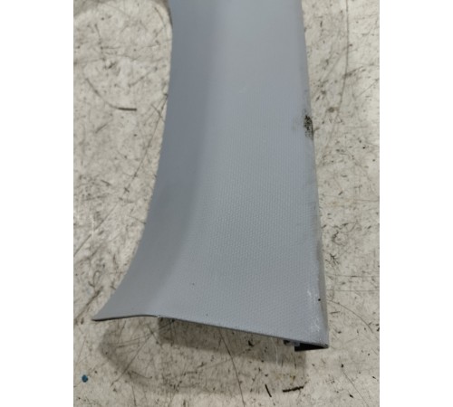 Обшивка крышки багажника левая