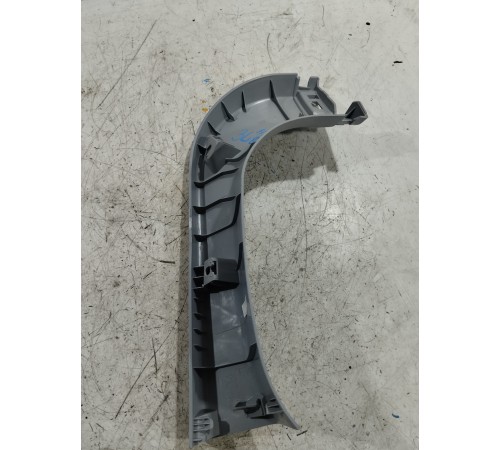 Обшивка крышки багажника левая