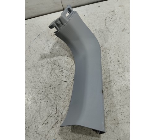 Обшивка крышки багажника левая